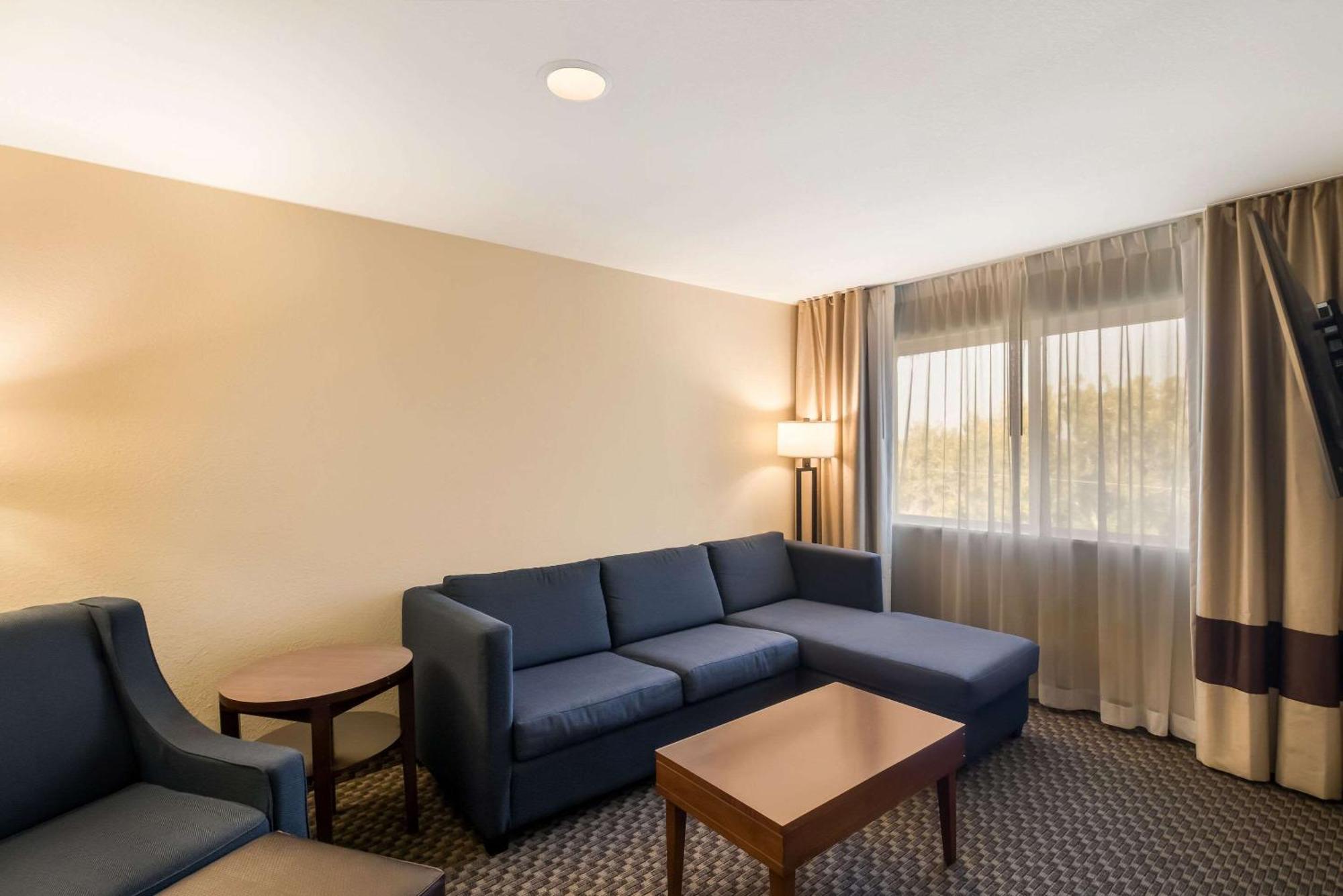 Comfort Inn Fort Morgan Exterior foto